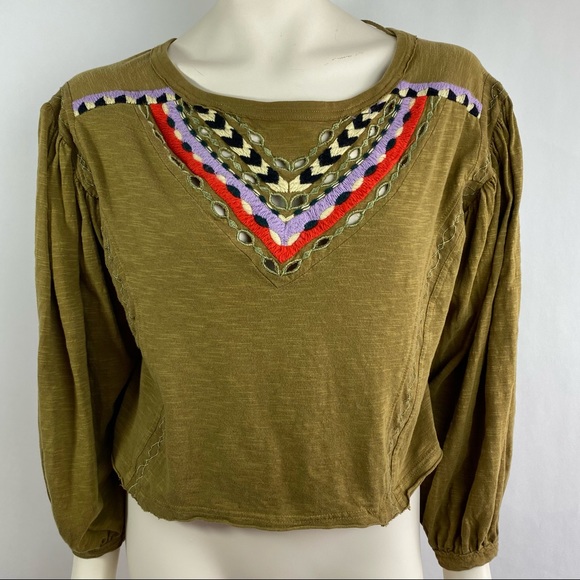 Free People Tops - Free People embroidered cropped Top with balloon sleeve  Size Large.